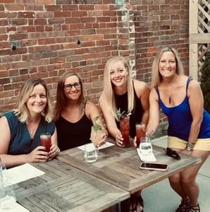 Meet your Posher, Laura